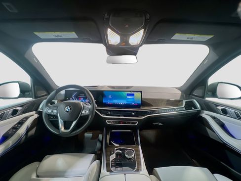 Used 2024 BMW X5 sDrive40i w/ Premium Package image 18