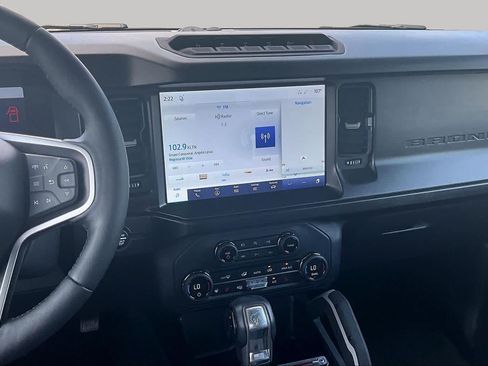 Used 2021 Ford Bronco First Edition AWD/4WD image 6