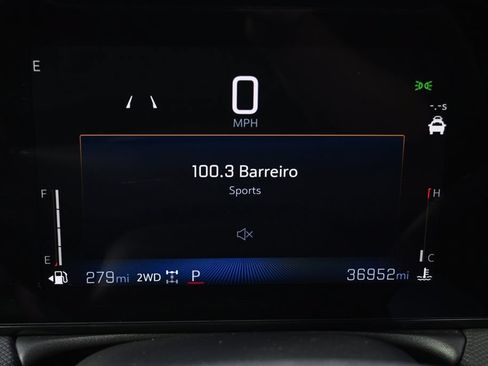 Used 2025 Chevrolet TrailBlazer LT AWD/4WD image 26