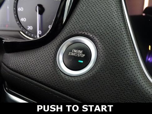 Used 2021 Cadillac XT5 Premium Luxury w/ LPO, Floor Liner Package image 9