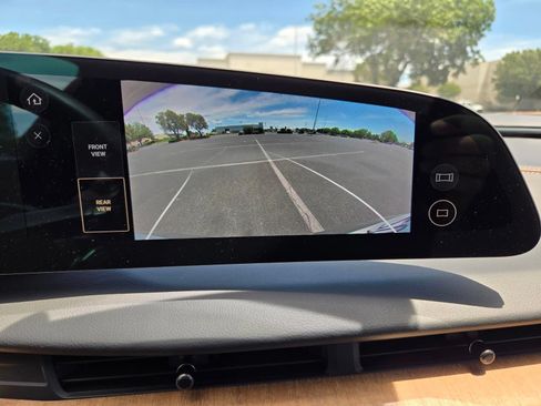 Used 2025 Lucid Air Touring AWD/4WD image 18