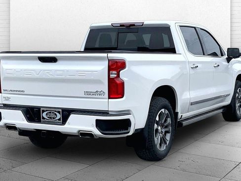 Used 2023 Chevrolet Silverado 1500 High Country w/ Technology Package AWD/4WD image 12