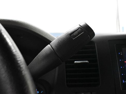 Used 2011 Chevrolet Silverado 1500 LS RWD image 9