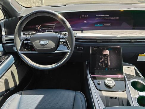 New 2025 Cadillac Escalade IQ Luxury 2 image 21