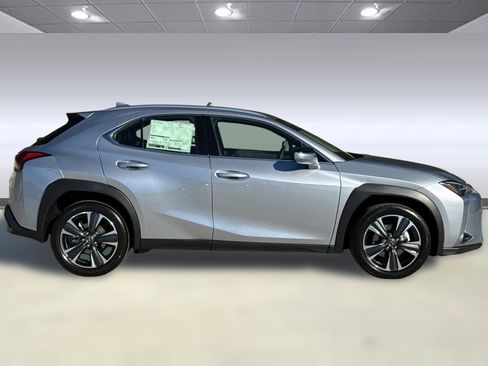 New 2026 Lexus UX 300h FWD image 7