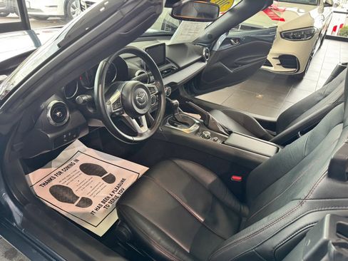 Used 2016 MAZDA MX-5 Miata Grand Touring image 7