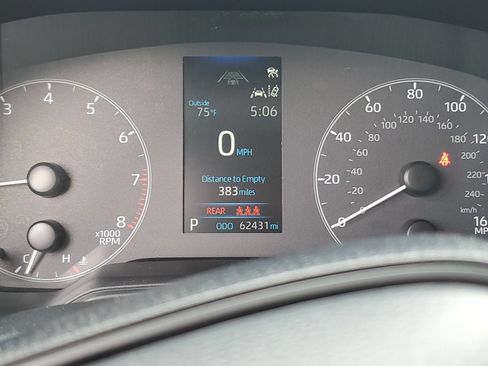 Used 2024 Toyota Corolla LE FWD image 25