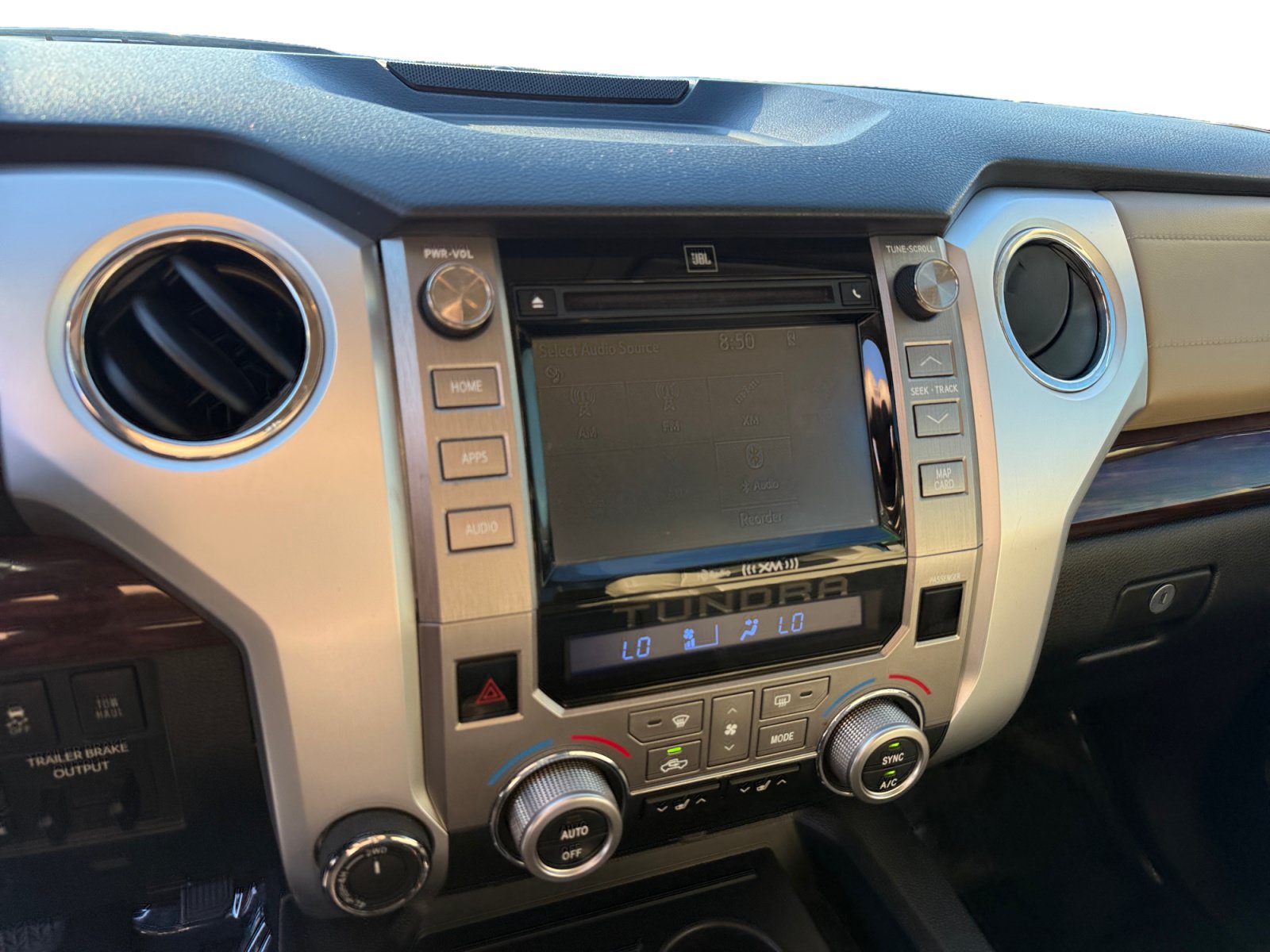 Used 2017 Toyota Tundra Limited w/ Limited Premium Package AWD/4WD image 12