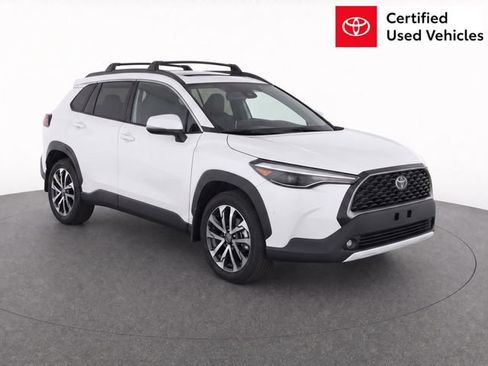 Certified 2023 Toyota Corolla Cross XLE w/ Convenience Package FWD image 1