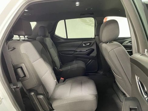 Used 2023 Chevrolet Traverse LT AWD/4WD image 21