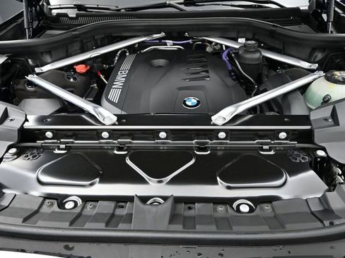 New 2026 BMW X7 xDrive40i AWD/4WD image 24
