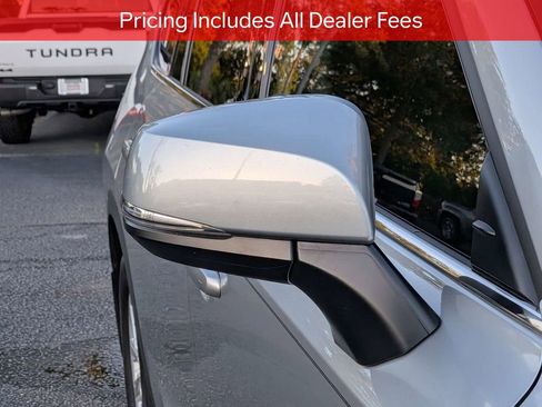 Certified 2025 Toyota Grand Highlander FWD image 13