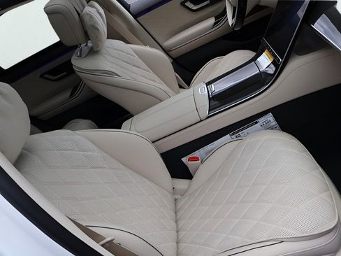 Certified 2025 Mercedes-Benz S 580 4MATIC Sedan image 17