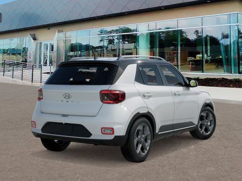 New 2026 Hyundai Venue SEL FWD image 4