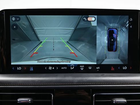 Used 2025 Lincoln Aviator Reserve w/ Equipment Group 201A AWD/4WD image 33