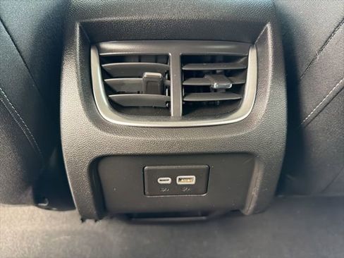 Used 2025 Chevrolet Blazer LT FWD image 19