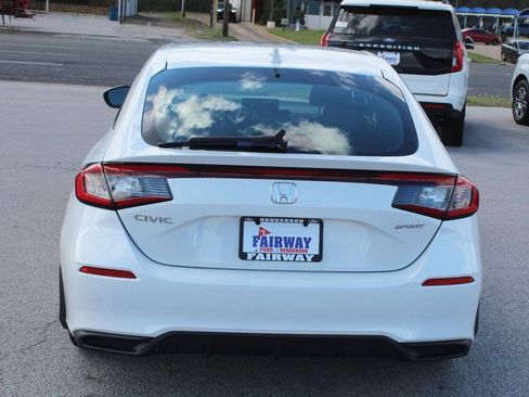 Used 2022 Honda Civic Sport image 8