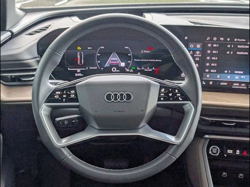 Certified 2025 Audi Q5 Premium Plus AWD/4WD image 12