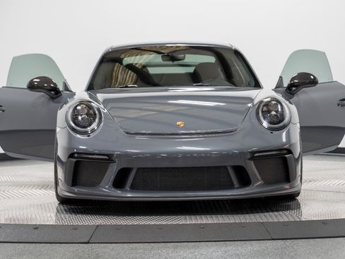 Used 2018 Porsche 911 GT3 RWD image 40