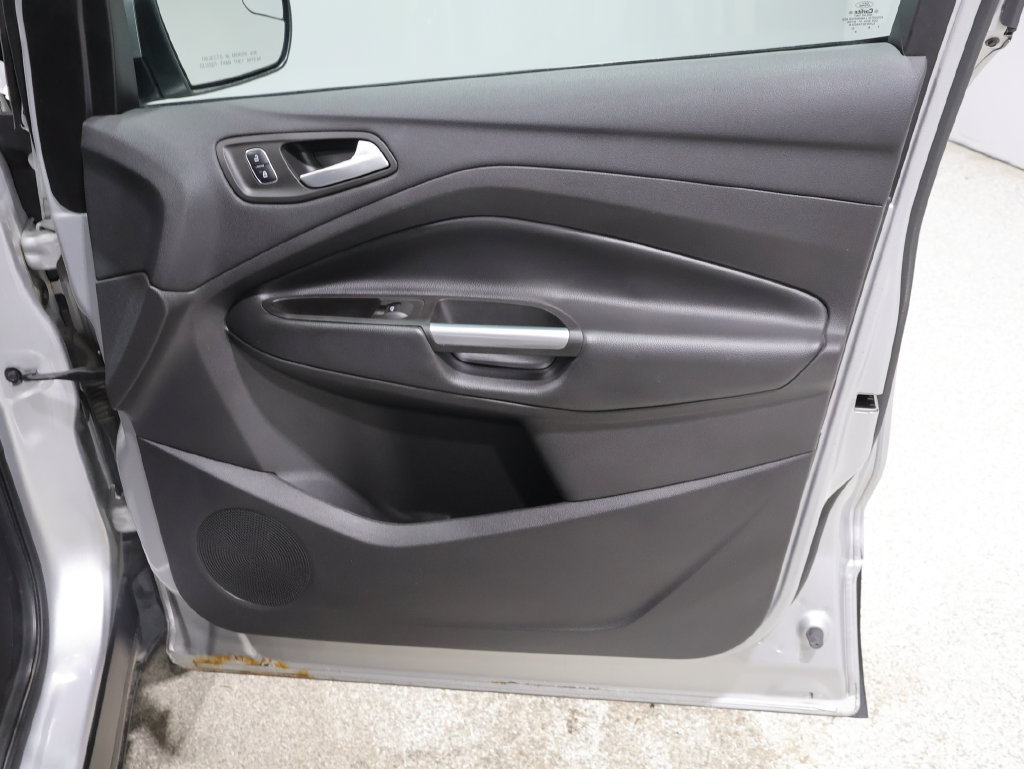 Used 2018 Ford Escape SE w/ SE Sync 3 Package AWD/4WD image 27