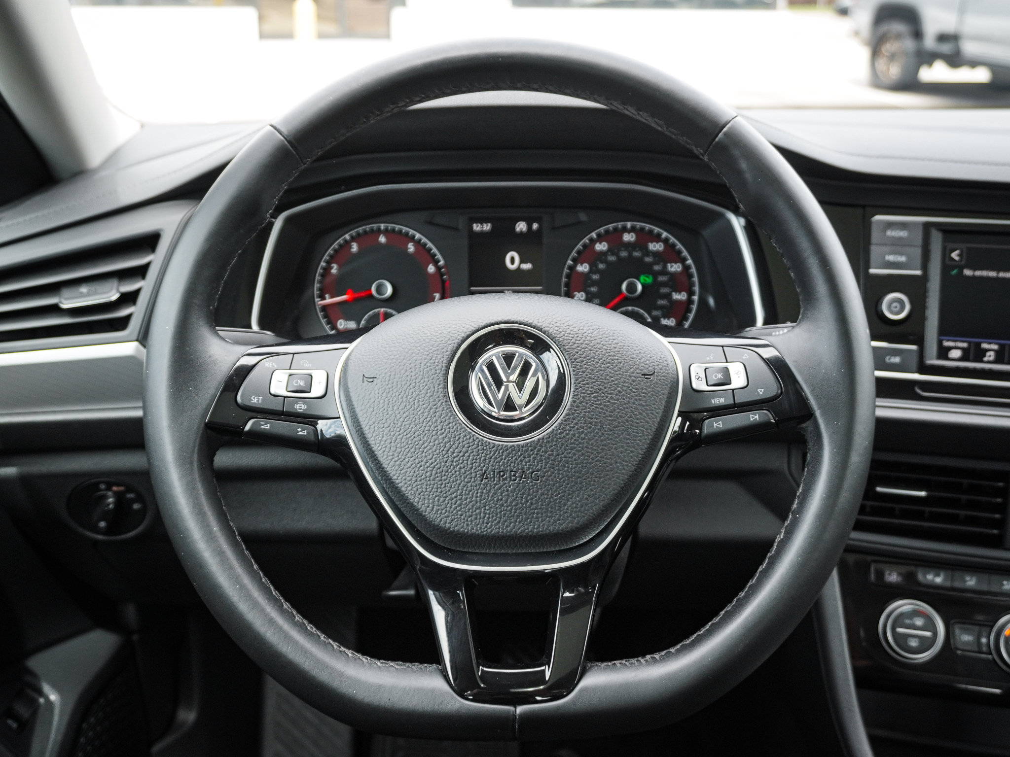Used 2019 Volkswagen Jetta SE FWD image 18