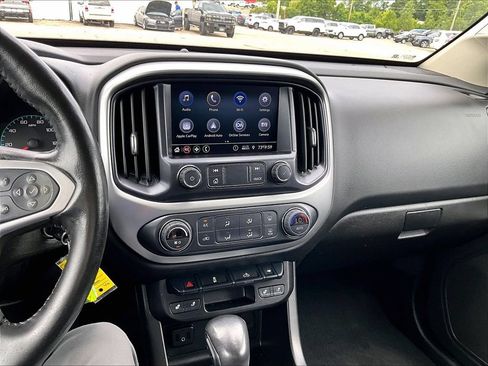 Used 2022 Chevrolet Colorado LT w/ Luxury Package AWD/4WD image 17