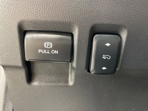 Used 2024 Ford F250 Lariat w/ Sport Appearance Package image 33