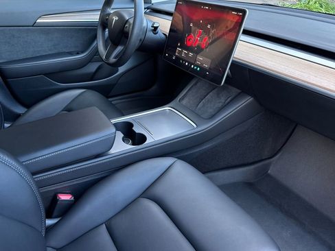 Used 2023 Tesla Model 3 Performance image 17
