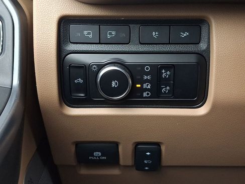 Used 2023 Ford F250 Lariat w/ Sport Appearance Package AWD/4WD image 24