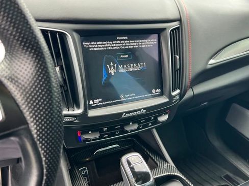 Used 2019 Maserati Levante S GranSport image 19