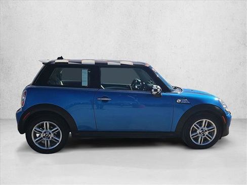 Used 2011 MINI Cooper S image 4
