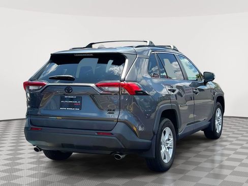 Used 2020 Toyota RAV4 XLE w/ Convenience Package AWD/4WD image 5