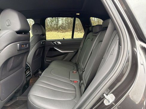 Used 2020 BMW X5 xDrive40i w/ Executive Package image 8