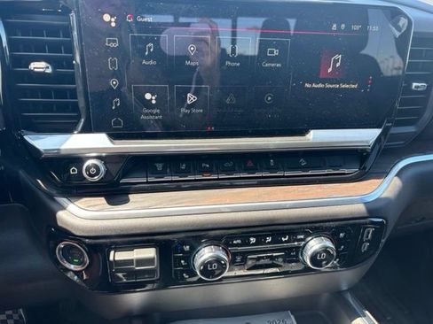 New 2026 GMC Sierra 2500 SLT w/ SLT Premium Package AWD/4WD image 31