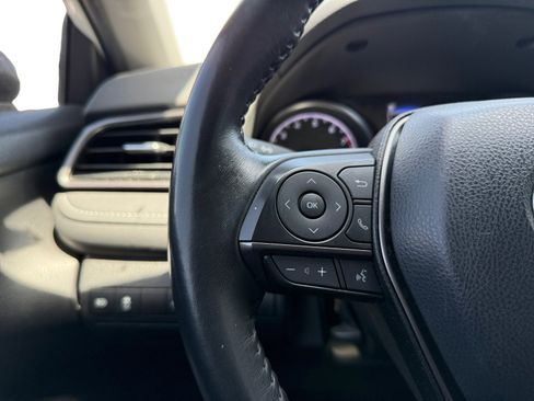 Used 2022 Toyota Camry SE w/ Carpet Mat Package (TMS) image 13