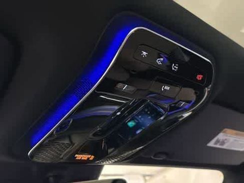 Used 2026 Mercedes-Benz GLC 300 4MATIC image 24