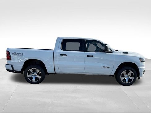 New 2026 RAM 1500 Express AWD/4WD image 7