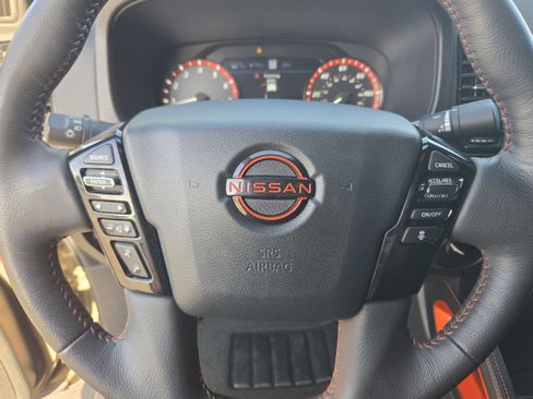 Used 2023 Nissan Frontier PRO-4X w/ Pro Convenience Package image 31
