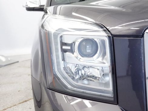 Used 2016 GMC Yukon XL Denali w/ Open Road Package AWD/4WD image 12