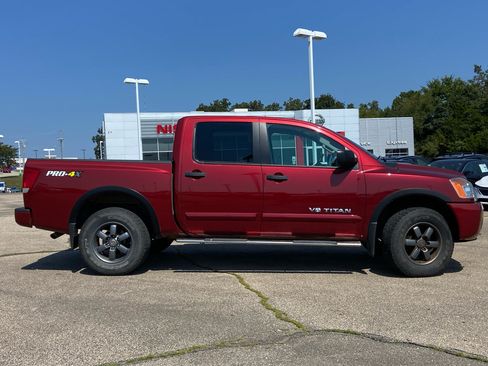 Used 2014 Nissan Titan PRO-4X AWD/4WD image 2