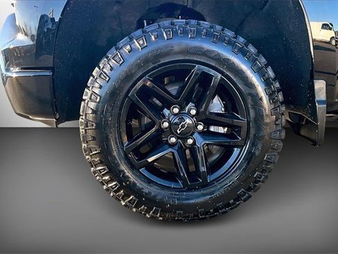 Used 2022 Chevrolet Silverado 1500 LT Trail Boss image 8
