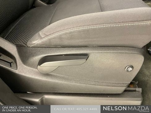 Used 2017 Chevrolet Silverado 1500 LT w/ All Star Edition AWD/4WD image 29