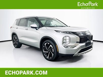 Used 2024 Mitsubishi Outlander SE Black Edition