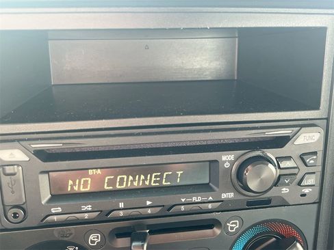 Used 2024 Chevrolet Low Cab Forward 5500XD image 21