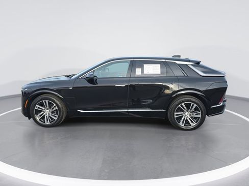 Certified 2024 Cadillac Lyriq Luxury image 6