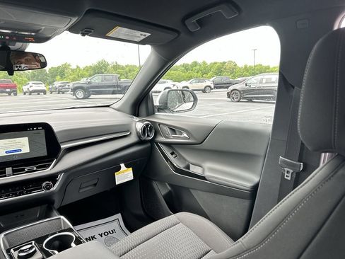 New 2026 Chevrolet Equinox LT FWD image 11