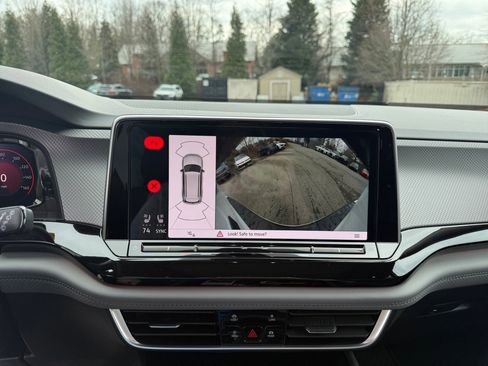 New 2026 Volkswagen Atlas Peak Edition image 19