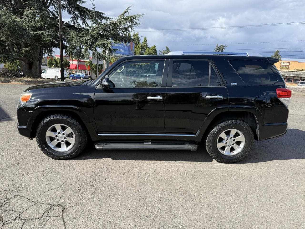 Used 2011 Toyota 4Runner SR5 RWD image 3