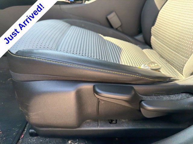 Used 2025 Chevrolet Trax LT w/ Driver Confidence Package FWD image 36