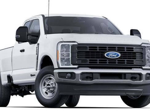 New 2025 Ford F250 XL w/ XL Chrome Package image 5